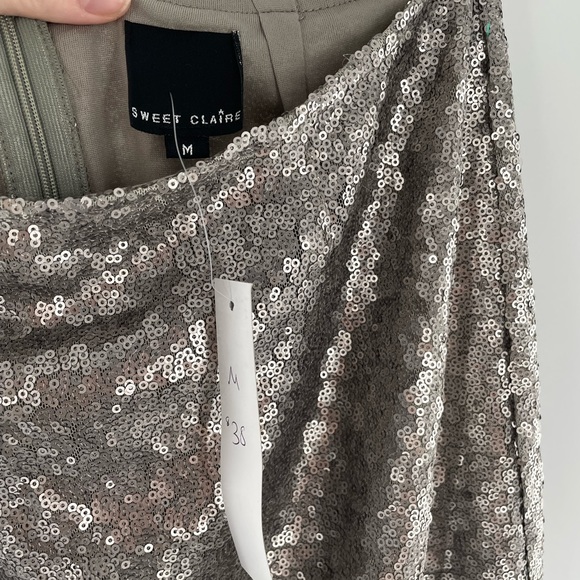 NWT Sweet Claire Pewter Sequins Lined Stretchy Pencil Skirt - Picture 2 of 9
